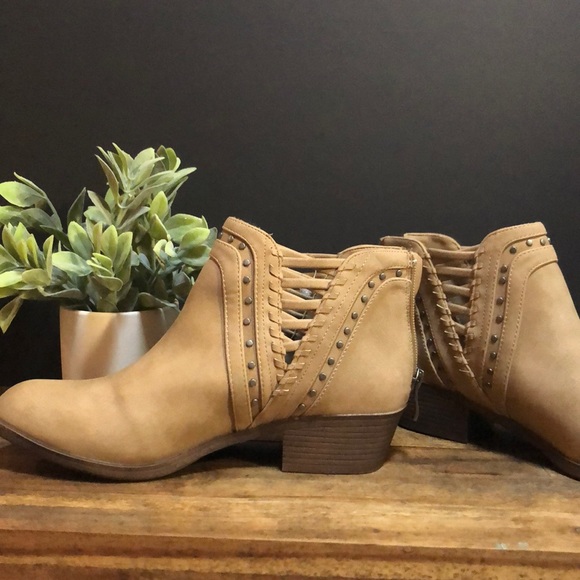 “Sugar” Boho ankle boots - Picture 3 of 12